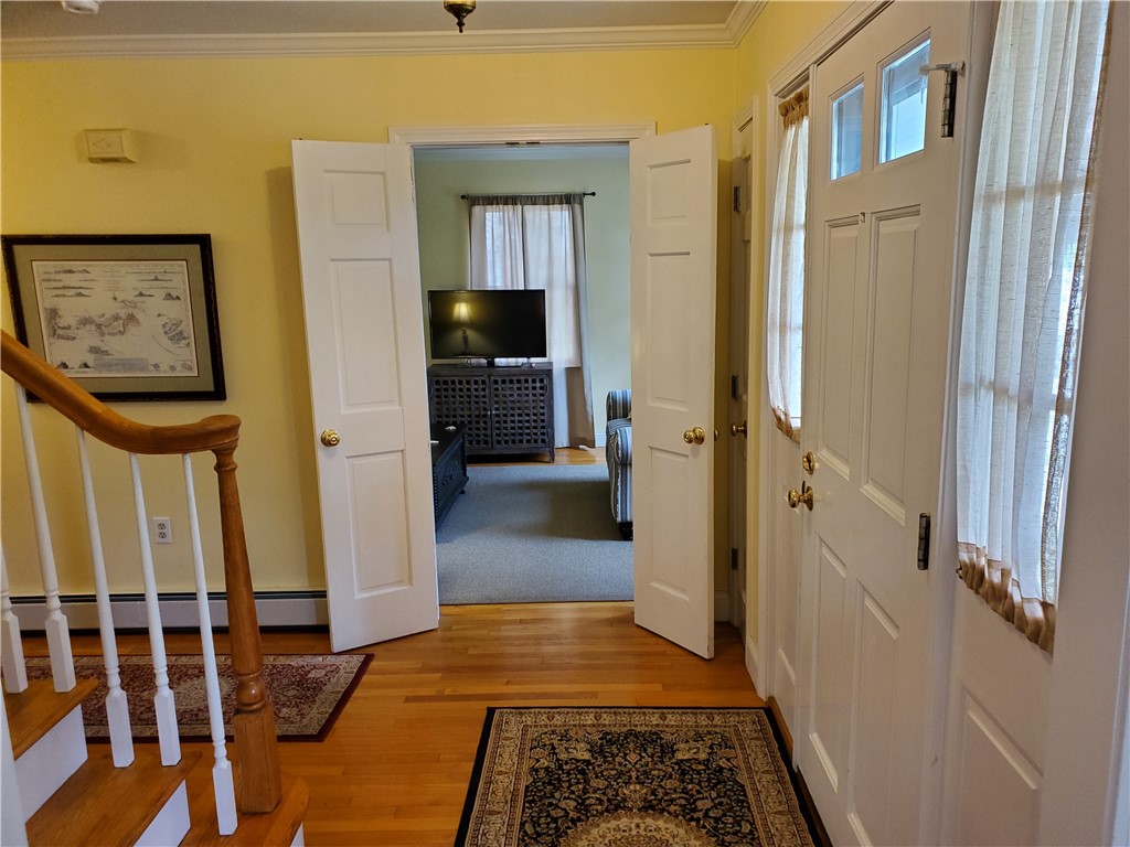 4 Key Court Newport, RI 02840 - Photo 23 of 49 Foyer view to Den