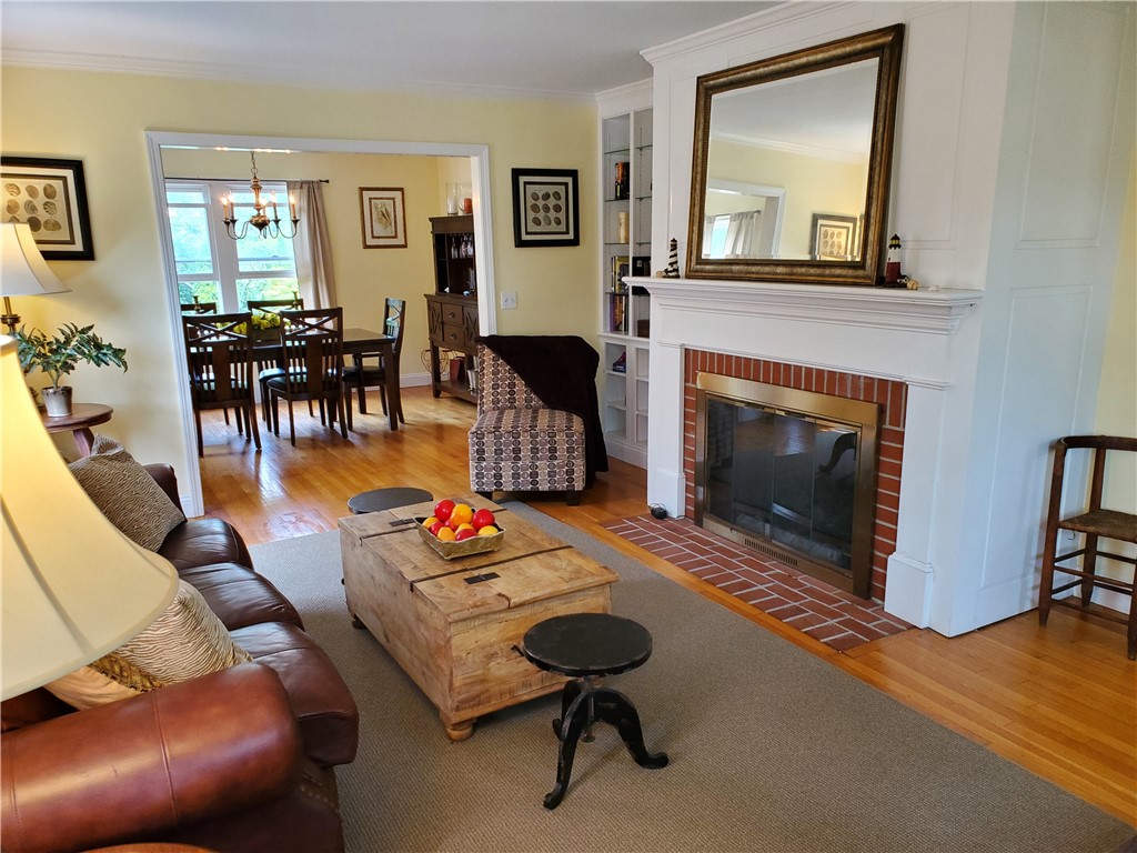 4 Key Court Newport, RI 02840 - Photo 8 of 49 Living Room view to Dining room