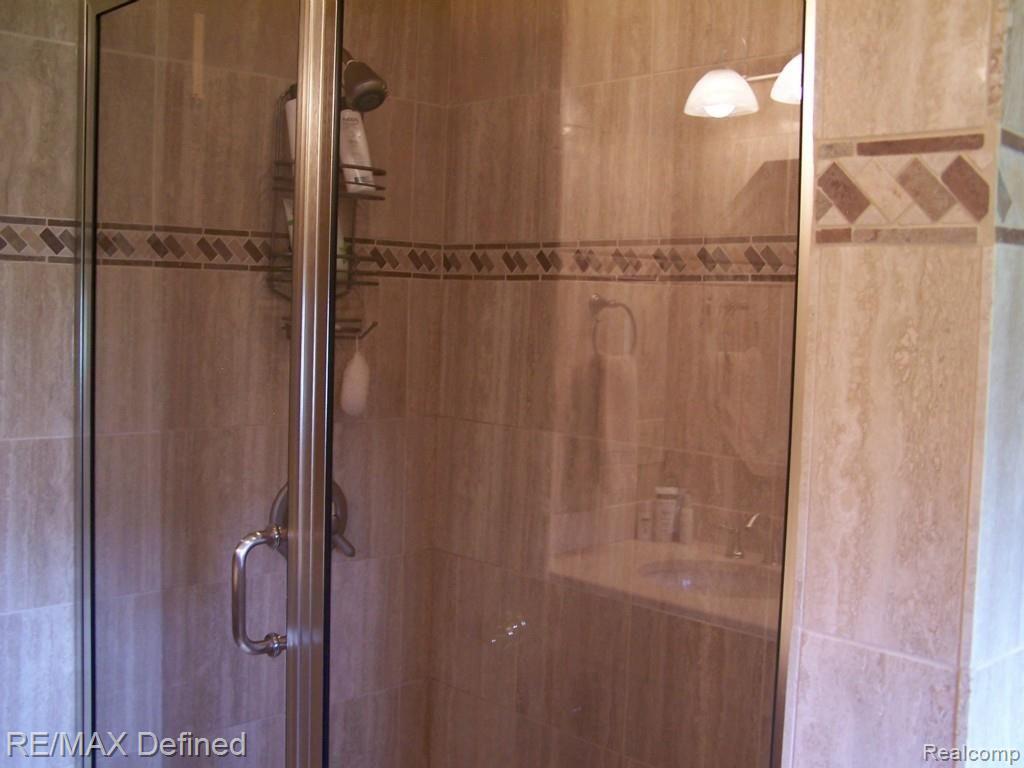332 Silvervale Drive Rochester, MI 48309 - Photo 29 of 31 2014-05-27 12.49