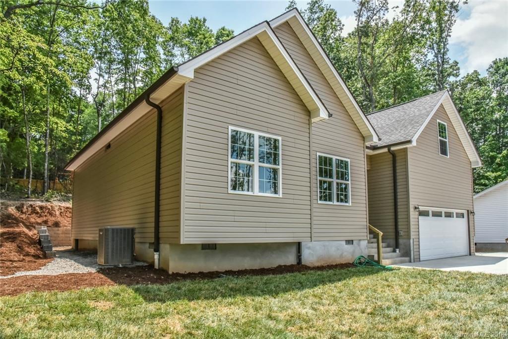709 Enka Lake Road Candler, NC 28715 - Photo 2 of 16 Gallery Image 2