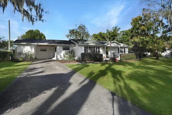 $309,000 | 220 Southeast 28th Avenue, Ocala, FL 34471