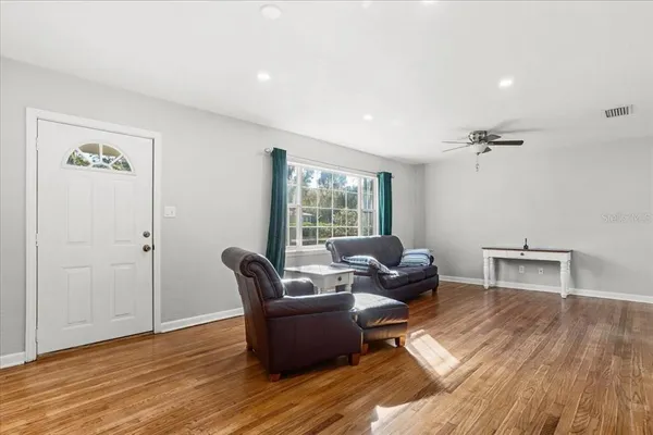 $309,000 | 220 Southeast 28th Avenue, Ocala, FL 34471