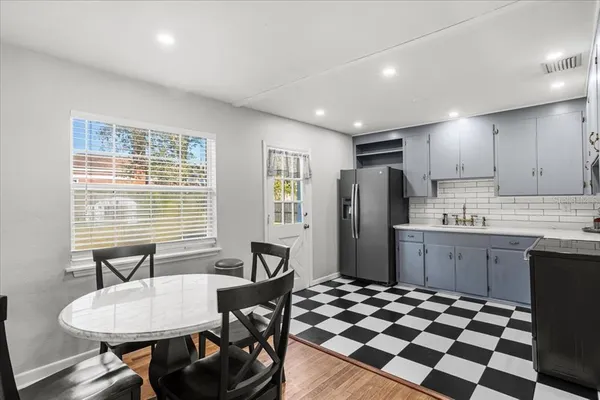 $309,000 | 220 Southeast 28th Avenue, Ocala, FL 34471