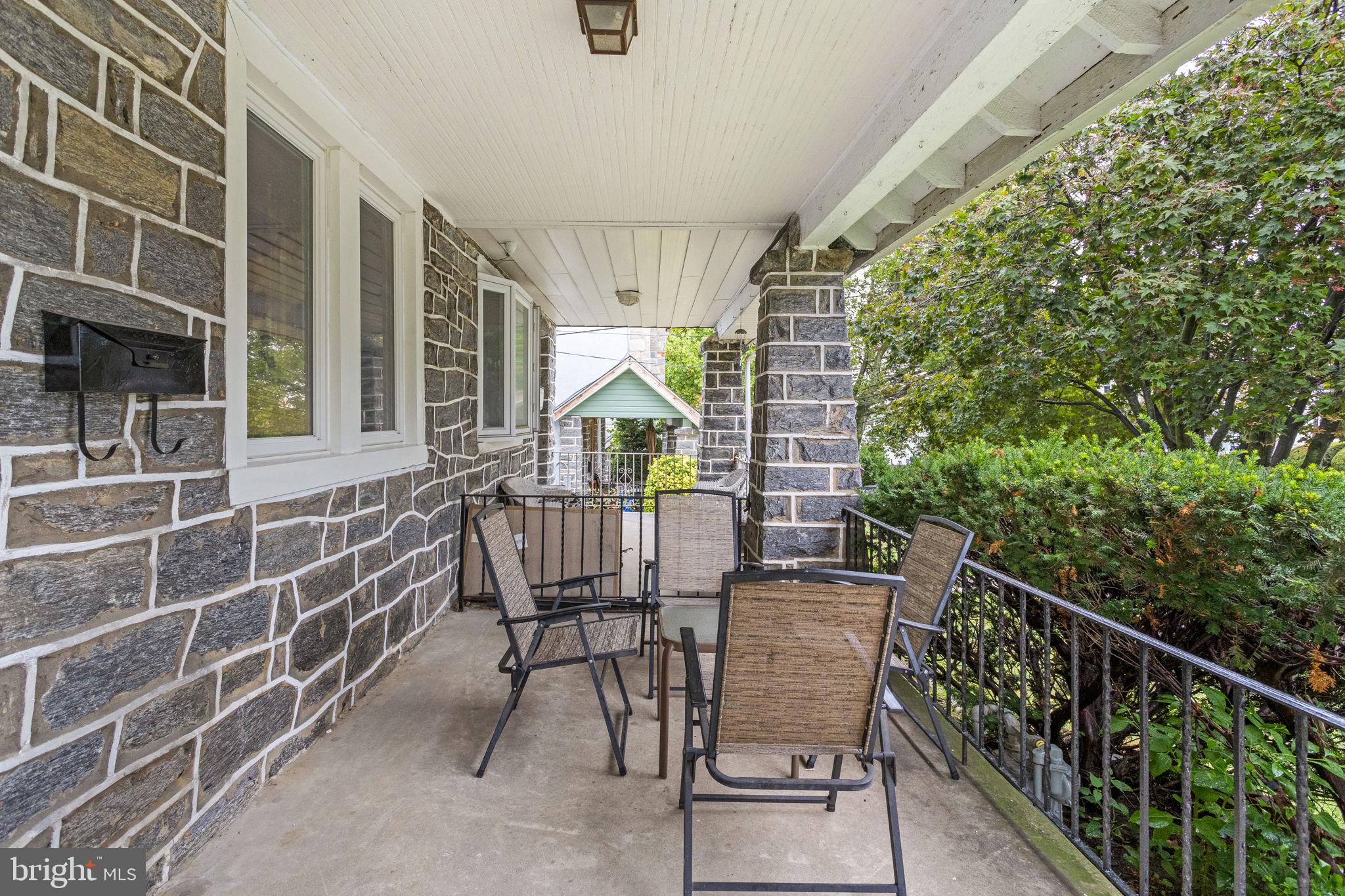 7527 Parkview Road Upper Darby, PA 19082 - Photo 3 of 39