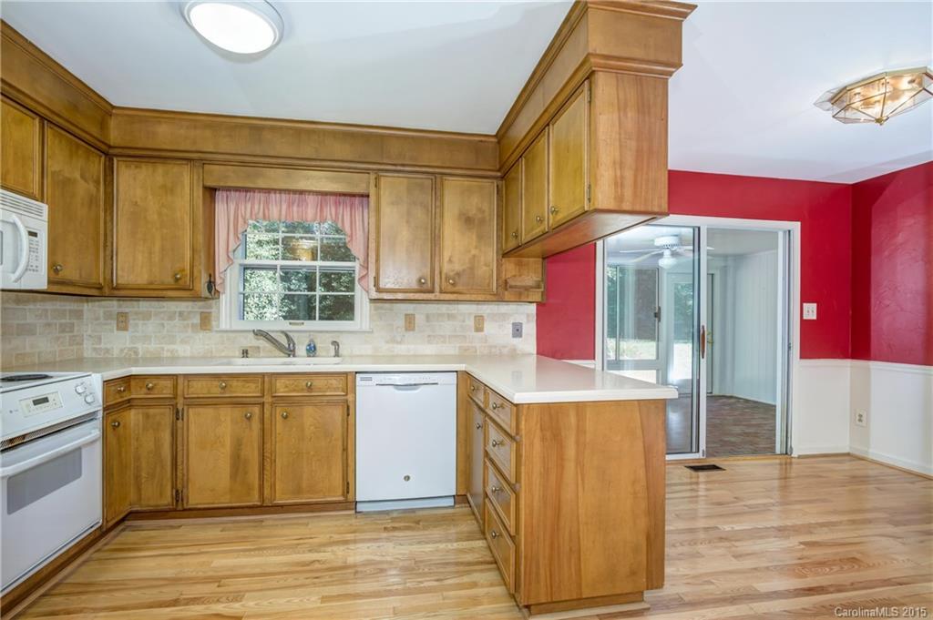 5935 Brace Road Charlotte, NC 28211 - Photo 12 of 24 Gallery Image 12