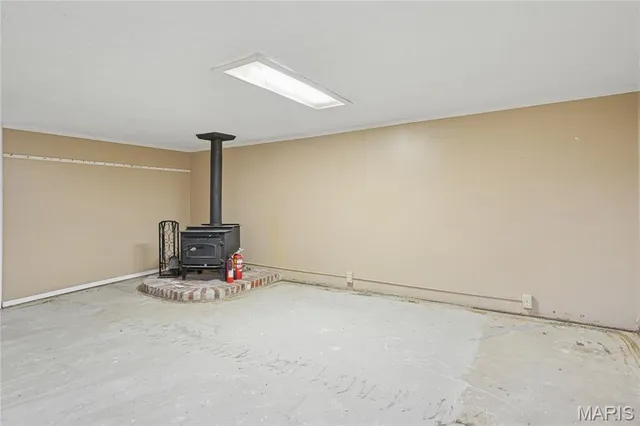 $229,900 | 11410 Essex Avenue, Maryland Heights, MO 63043