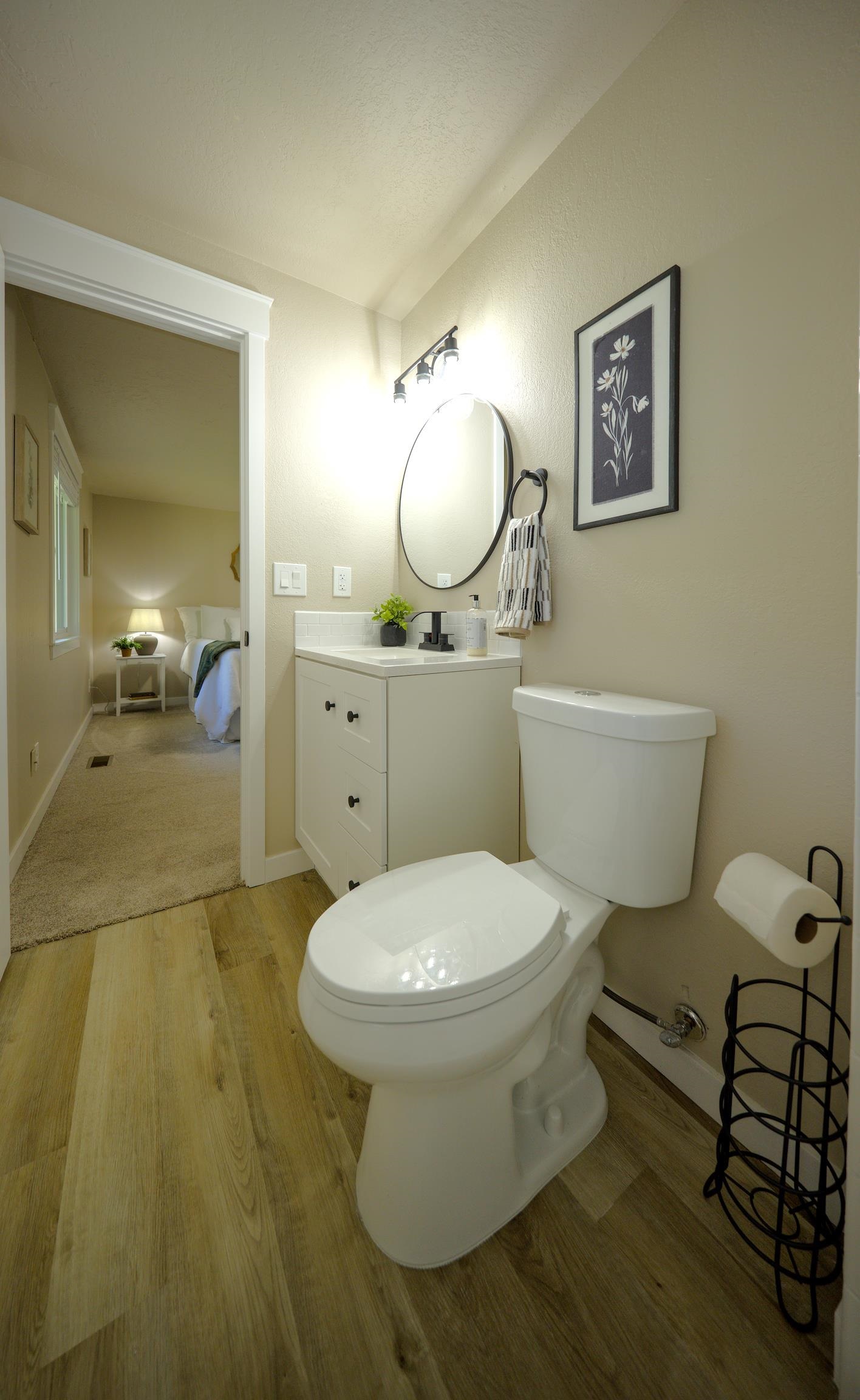 4725 South Bates Road Spokane, WA 99206 - Photo 17 of 48