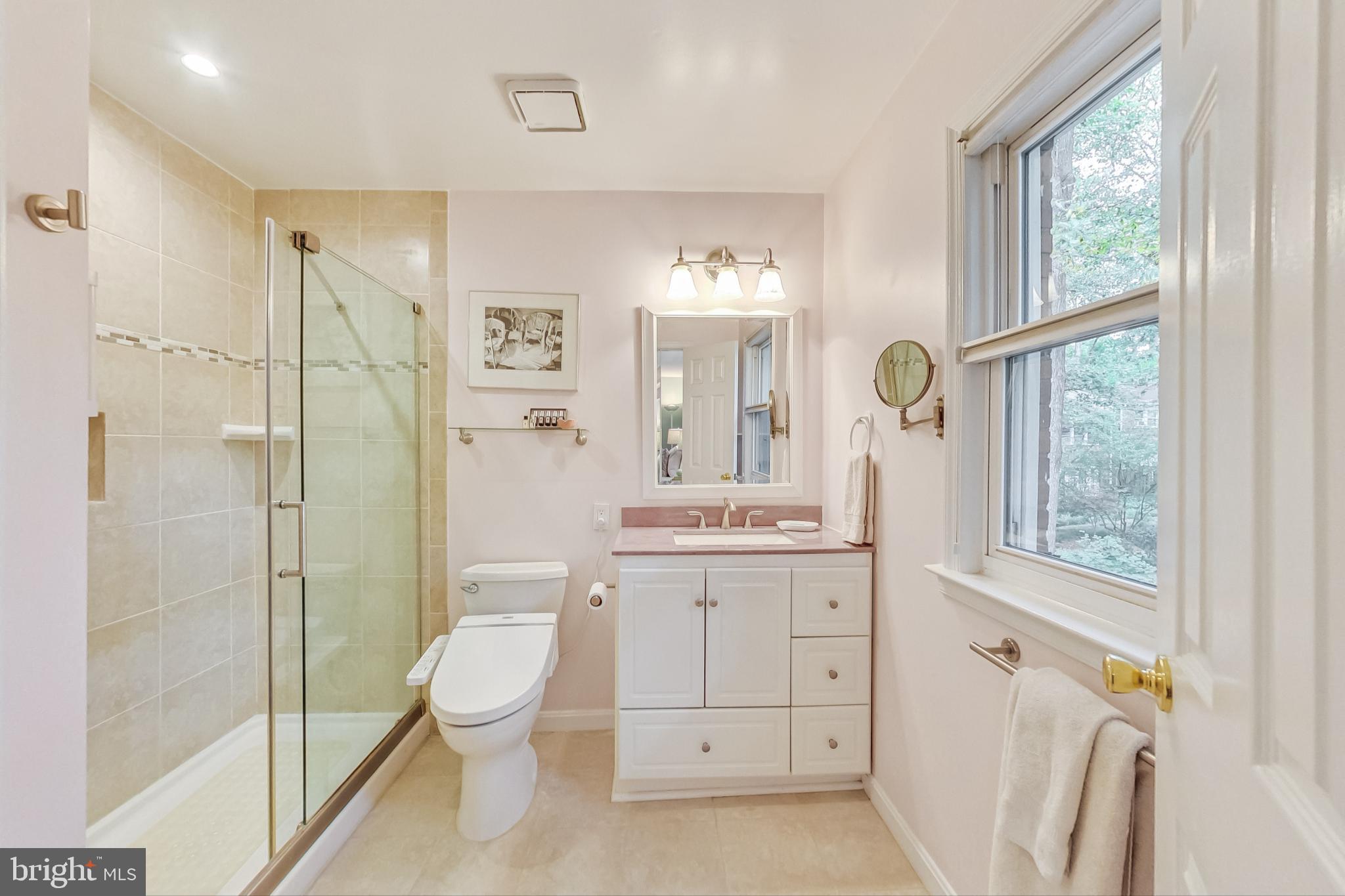 8539 Bradford Road, Unit 96 Silver Spring, MD 20901 - Photo 24 of 40