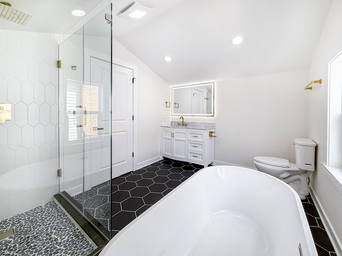 3128 Arthur Avenue Brookfield, IL 60513 - Photo 22 of 35 a bedroom with a bed and a window