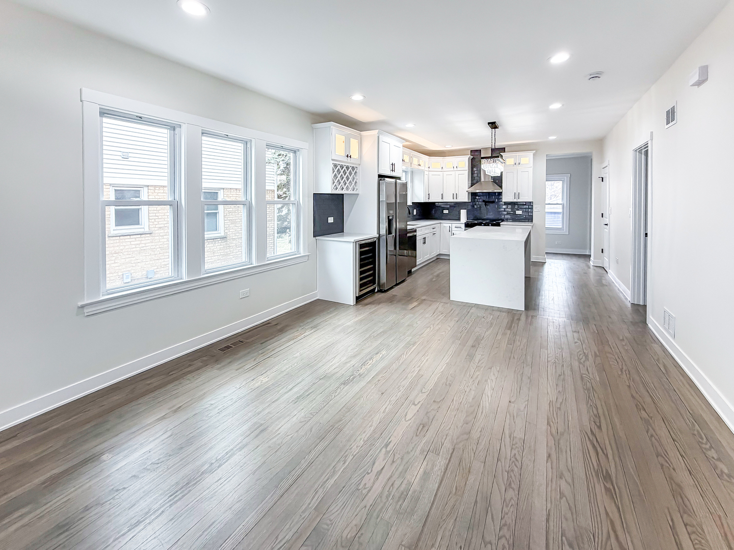 3128 Arthur Avenue Brookfield, IL 60513 - Photo 6 of 35