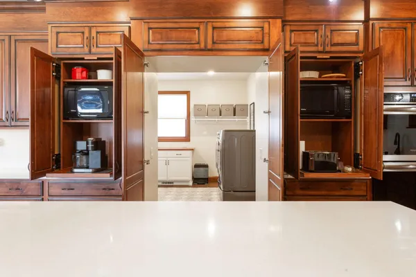 $825,000 | 17531 County 41 Boulevard, Red Wing, MN 55066