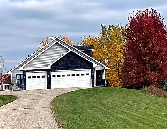 $825,000 | 17531 County 41 Boulevard, Red Wing, MN 55066