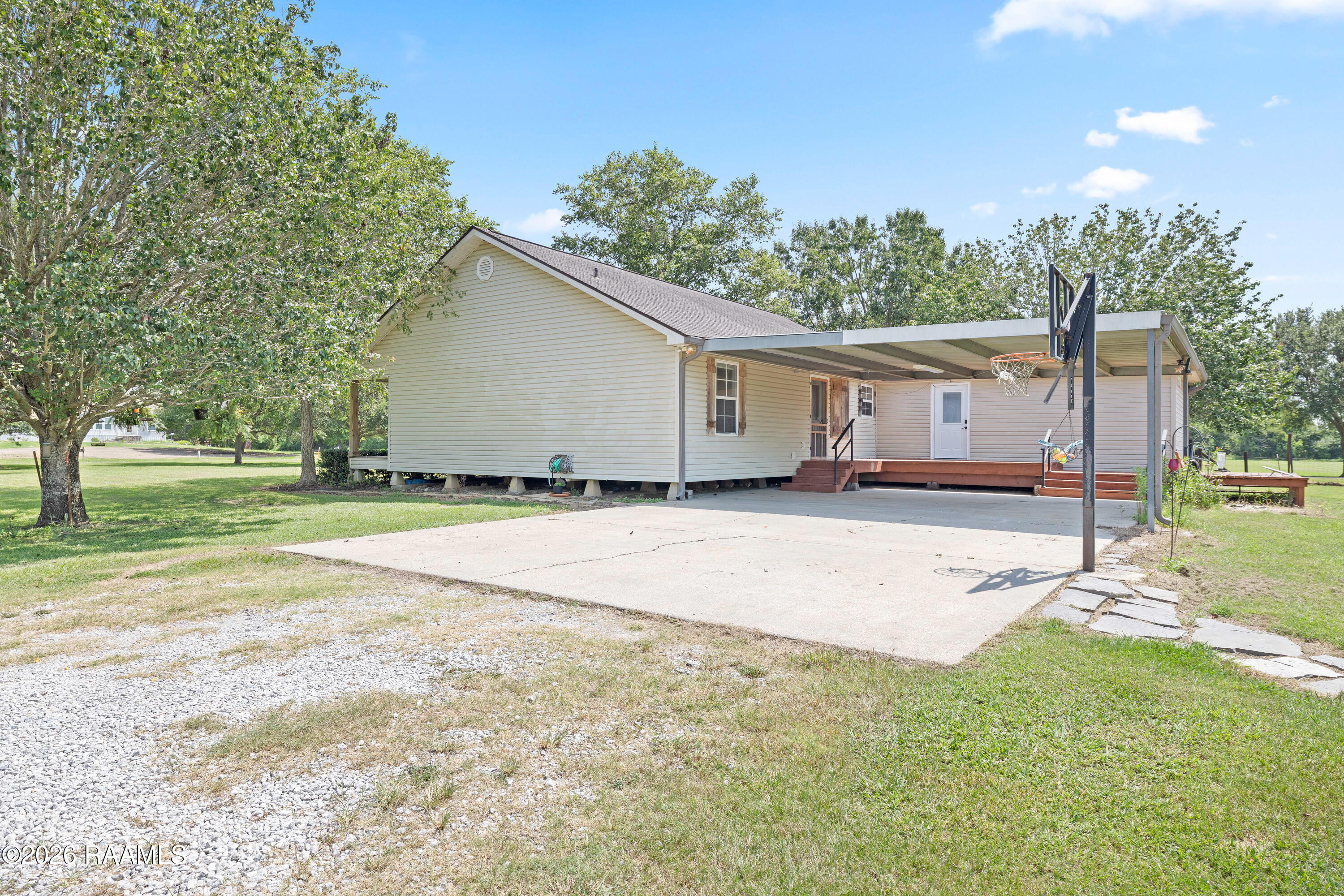 302 Superior Church Point Church Point, LA 70525 - Photo 23 of 34 302 Superior Rd Ch Pt-22