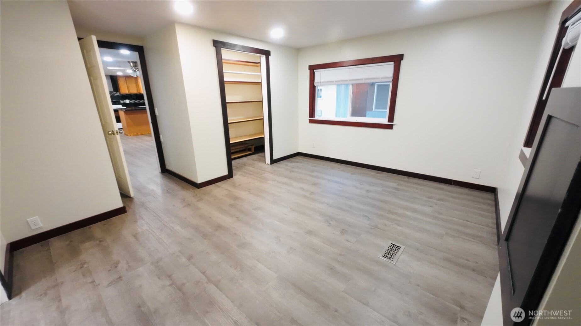 6800 Enterprise, Unit 9 Ferndale, WA 98248 - Photo 14 of 22 an empty room with windows