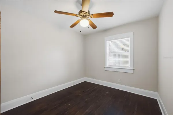 $329,000 | 106 West Crest Avenue, Tampa, FL 33603