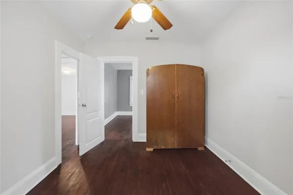 $329,000 | 106 West Crest Avenue, Tampa, FL 33603
