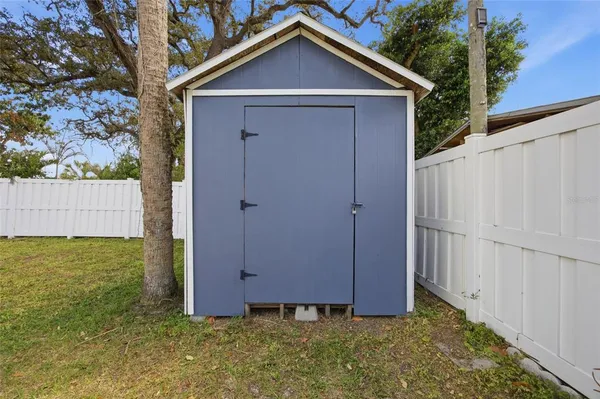 $329,000 | 106 West Crest Avenue, Tampa, FL 33603