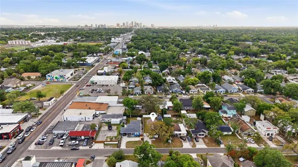 $329,000 | 106 West Crest Avenue, Tampa, FL 33603