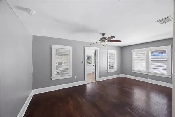 $329,000 | 106 West Crest Avenue, Tampa, FL 33603