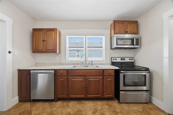 $329,000 | 106 West Crest Avenue, Tampa, FL 33603