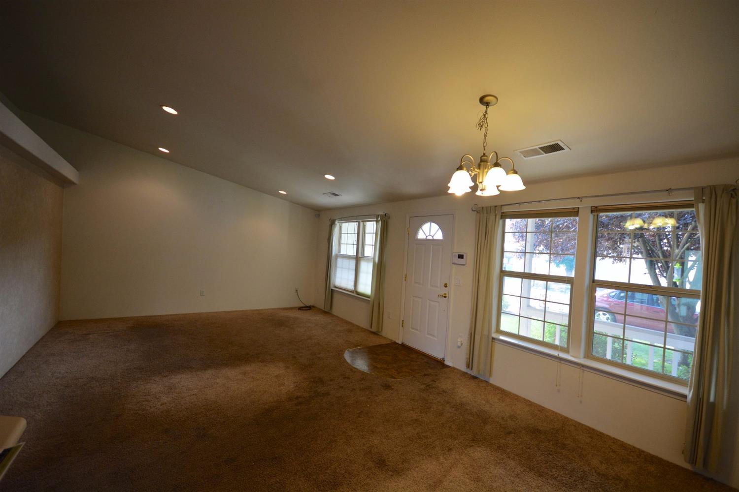 655 Brandi Way Eagle Point, OR 97524 - Photo 4 of 19 Additional Photo