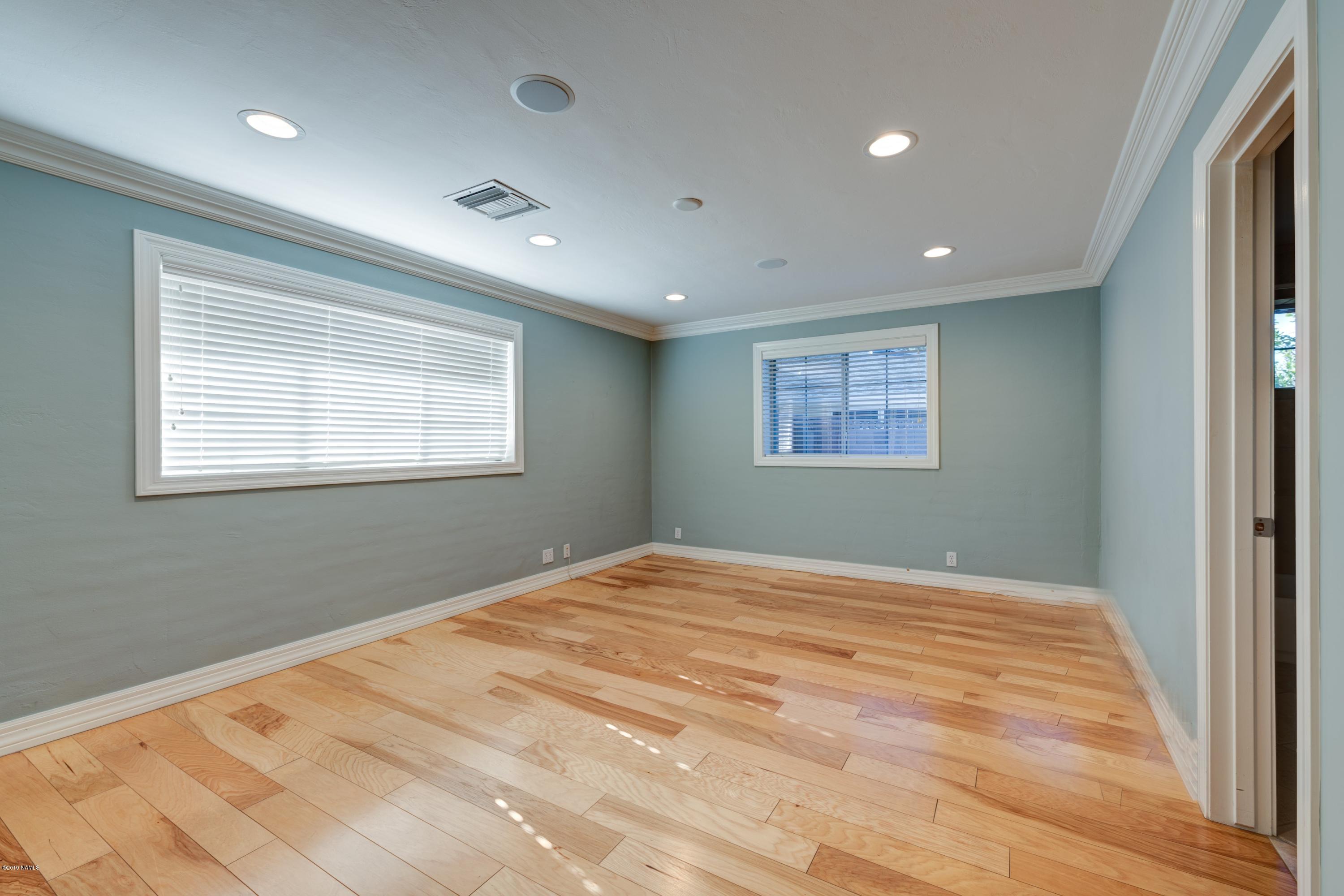 4610 East Cheery Lynn Road Phoenix, AZ 85018 - Photo 25 of 39 050_2nd Master