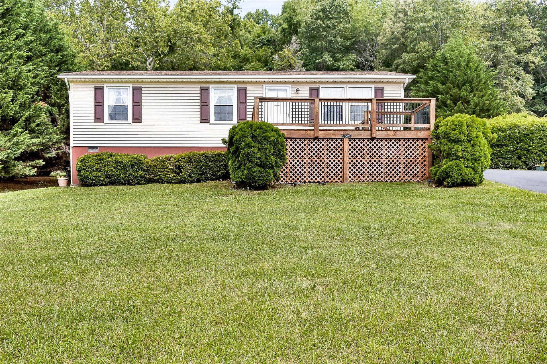 2515 Springwood Road Fincastle, VA 24090 - Photo 2 of 37 01-2515 Springwood Rd_01