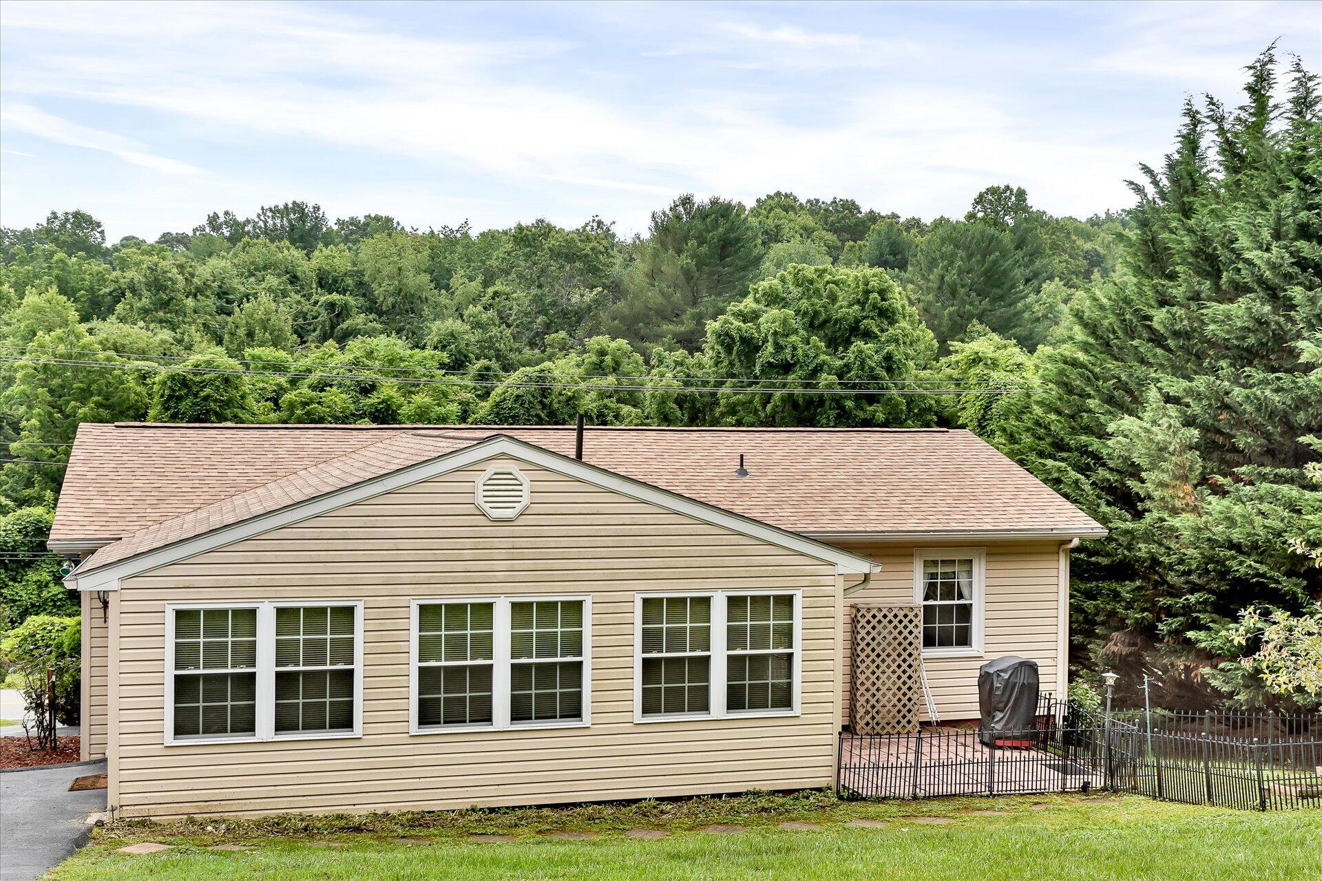 2515 Springwood Road Fincastle, VA 24090 - Photo 34 of 37 34-2515 Springwood Rd_24