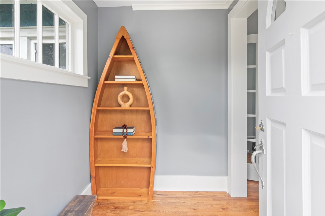 400 North Porter Street Dix, NY 14891 - Photo 6 of 35 Charming Entryway Featuring Lake-Inspired Décor an