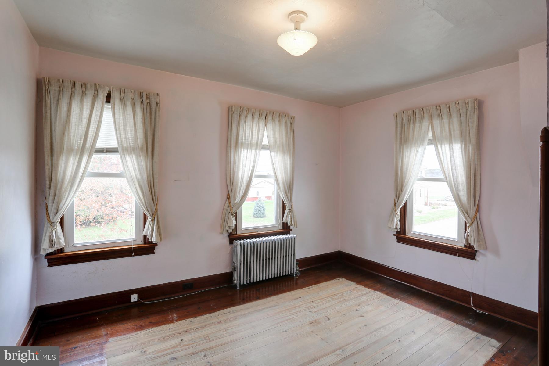 1371 Zimmerman Road Carlisle, PA 17015 - Photo 15 of 34 Gallery Image 15