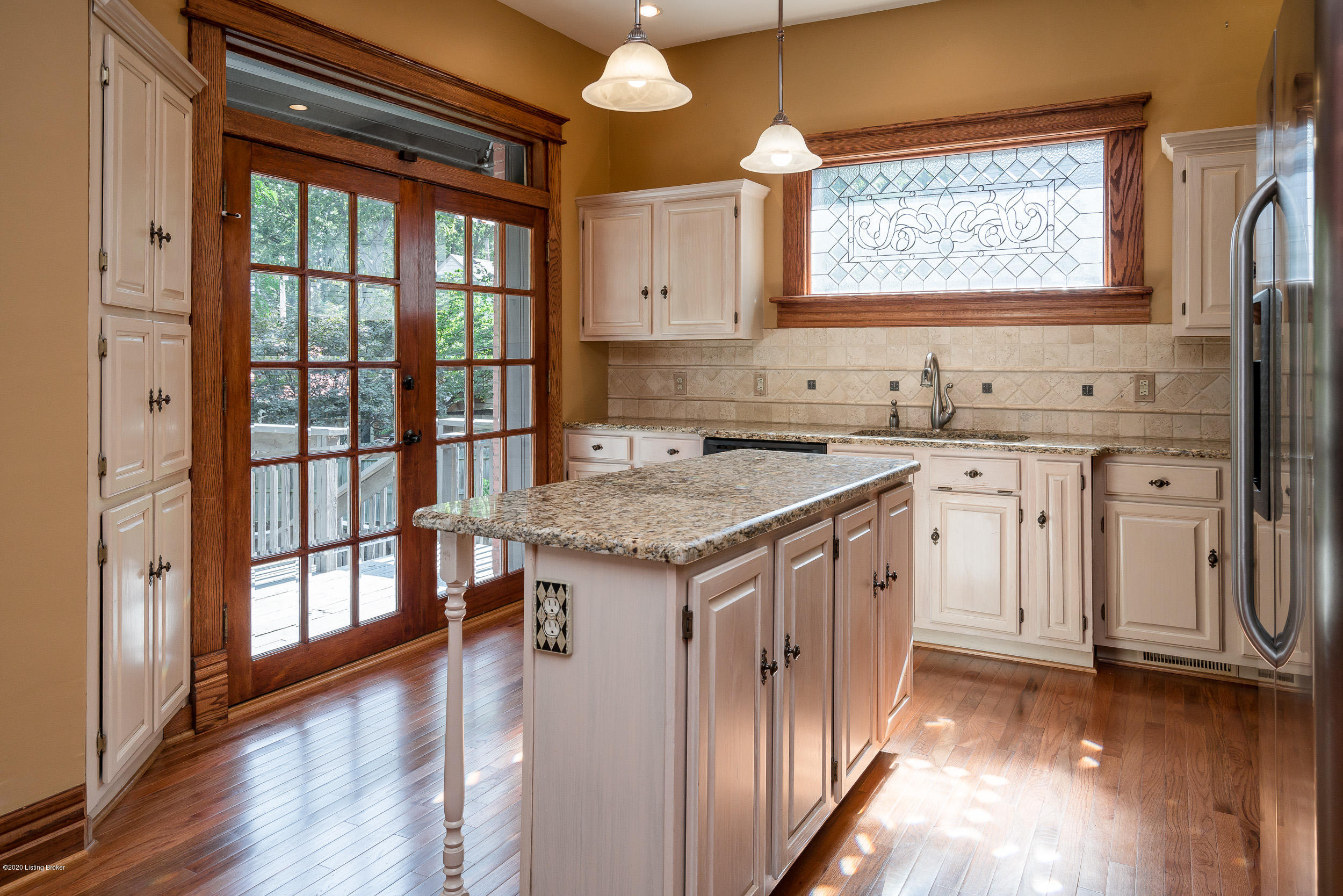1139 Cherokee Road Louisville, KY 40204 - Photo 20 of 59 50-Kitchen
