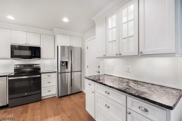 $629,999 | 90 Stone Run Road, Bedminster, NJ 07921
