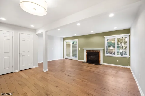 $629,999 | 90 Stone Run Road, Bedminster, NJ 07921