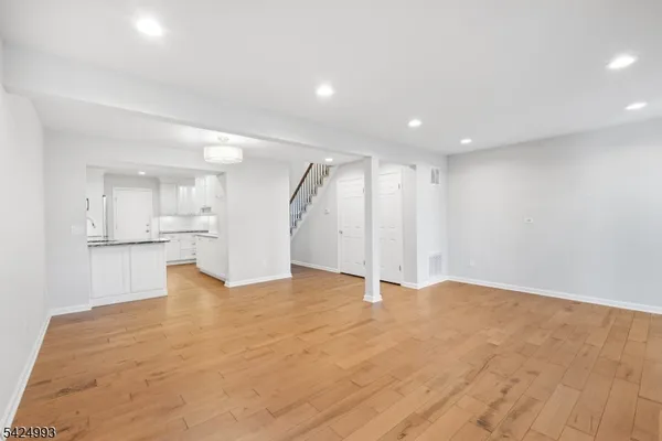 $629,999 | 90 Stone Run Road, Bedminster, NJ 07921