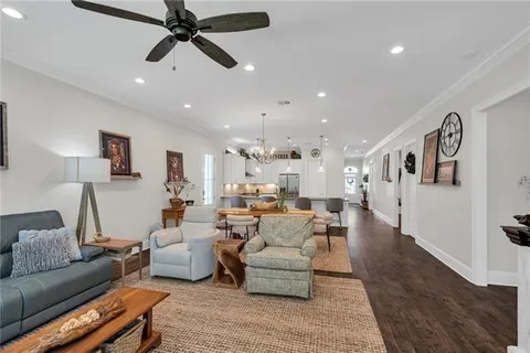 $650,000 | 9 Magnolia Place, Jefferson, LA 70121