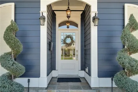 $650,000 | 9 Magnolia Place, Jefferson, LA 70121