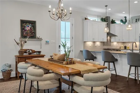 $650,000 | 9 Magnolia Place, Jefferson, LA 70121