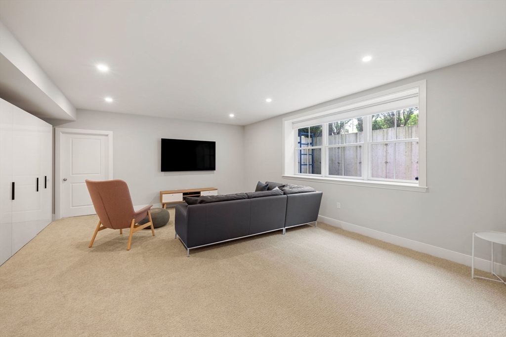 10 Fieldstone Way, Unit 10 Wellesley, MA 02482 - Photo 21 of 23