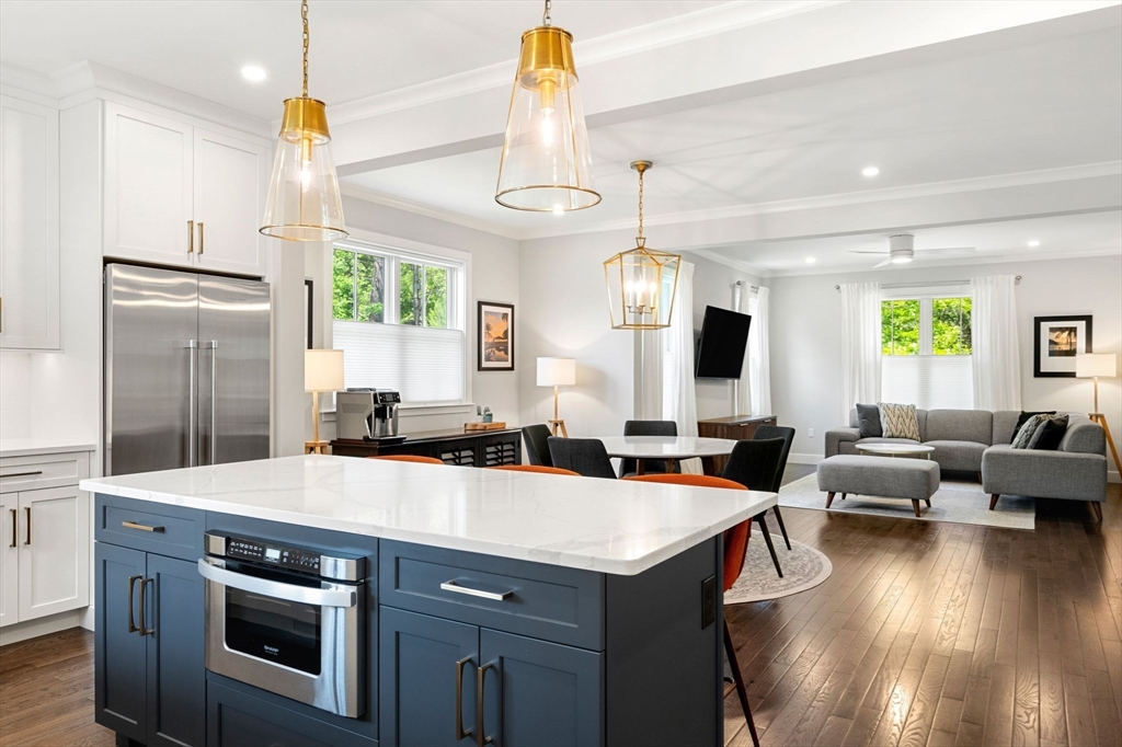 10 Fieldstone Way, Unit 10 Wellesley, MA 02482 - Photo 3 of 23