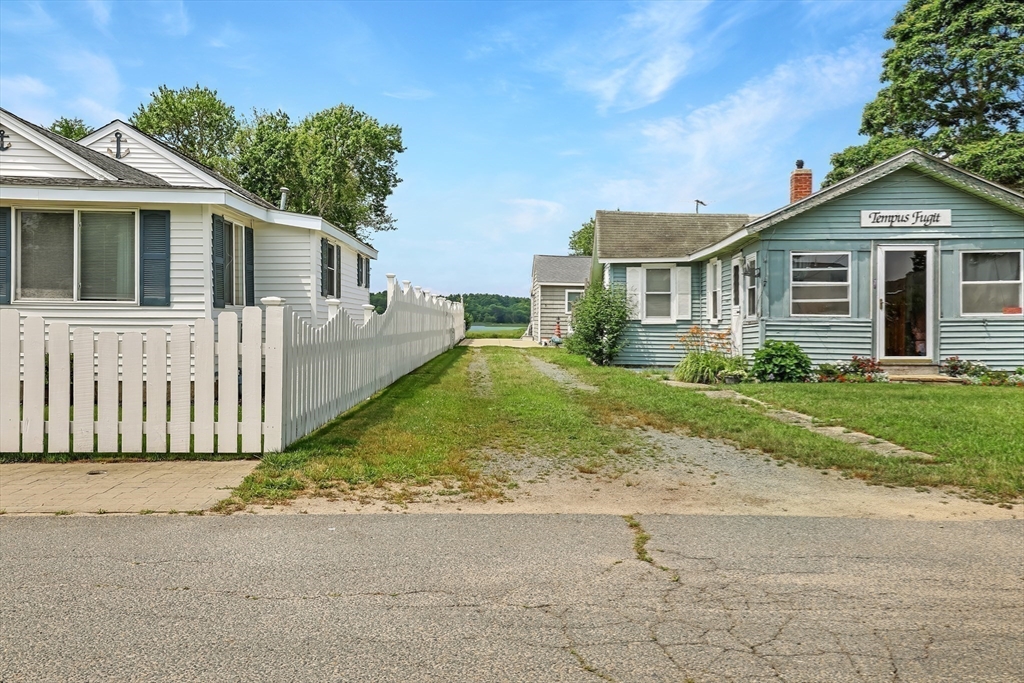 10 Barnes Street Wareham, MA 02571 - Photo 22 of 31