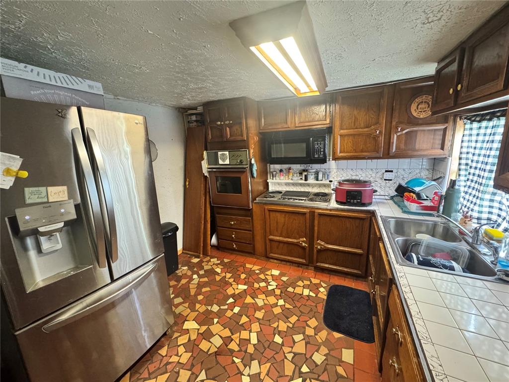 17528 Coyote Road Hudson, FL 34667 - Photo 5 of 60
