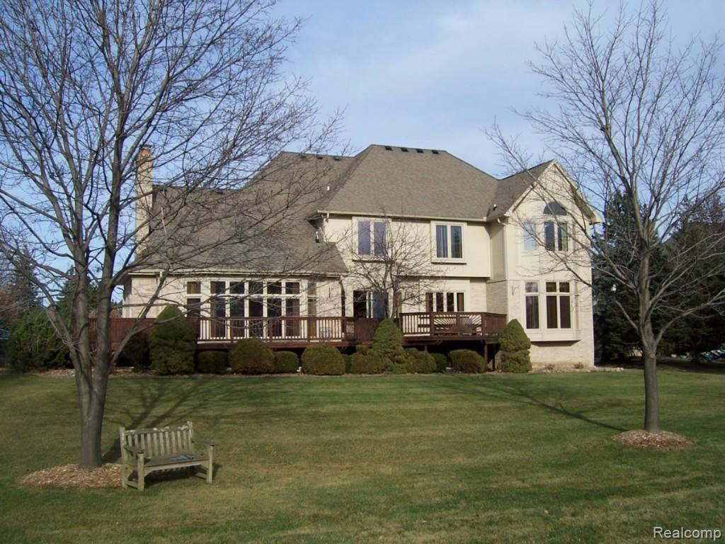 2953 Baytree Court Rochester, MI 48306 - Photo 32 of 34 Rear Of Home