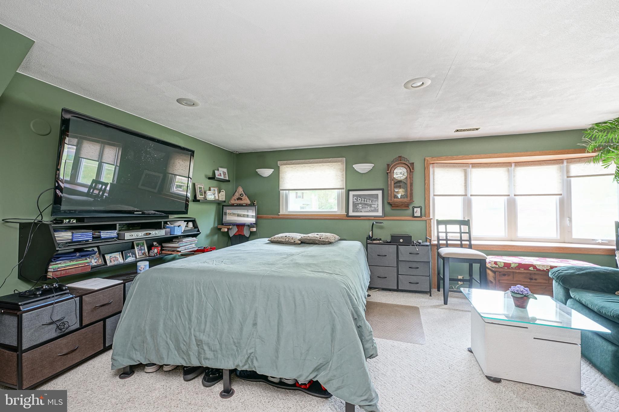 527 King George Road Cherry Hill, NJ 08034 - Photo 14 of 32