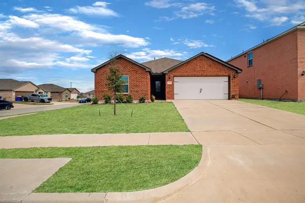 $279,000 | 523 Bennie Leonard Street, Venus, TX 76084