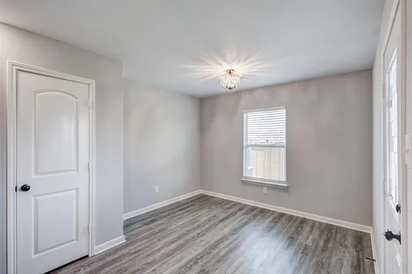 $279,000 | 523 Bennie Leonard Street, Venus, TX 76084