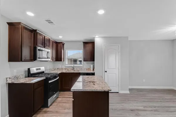 $279,000 | 523 Bennie Leonard Street, Venus, TX 76084