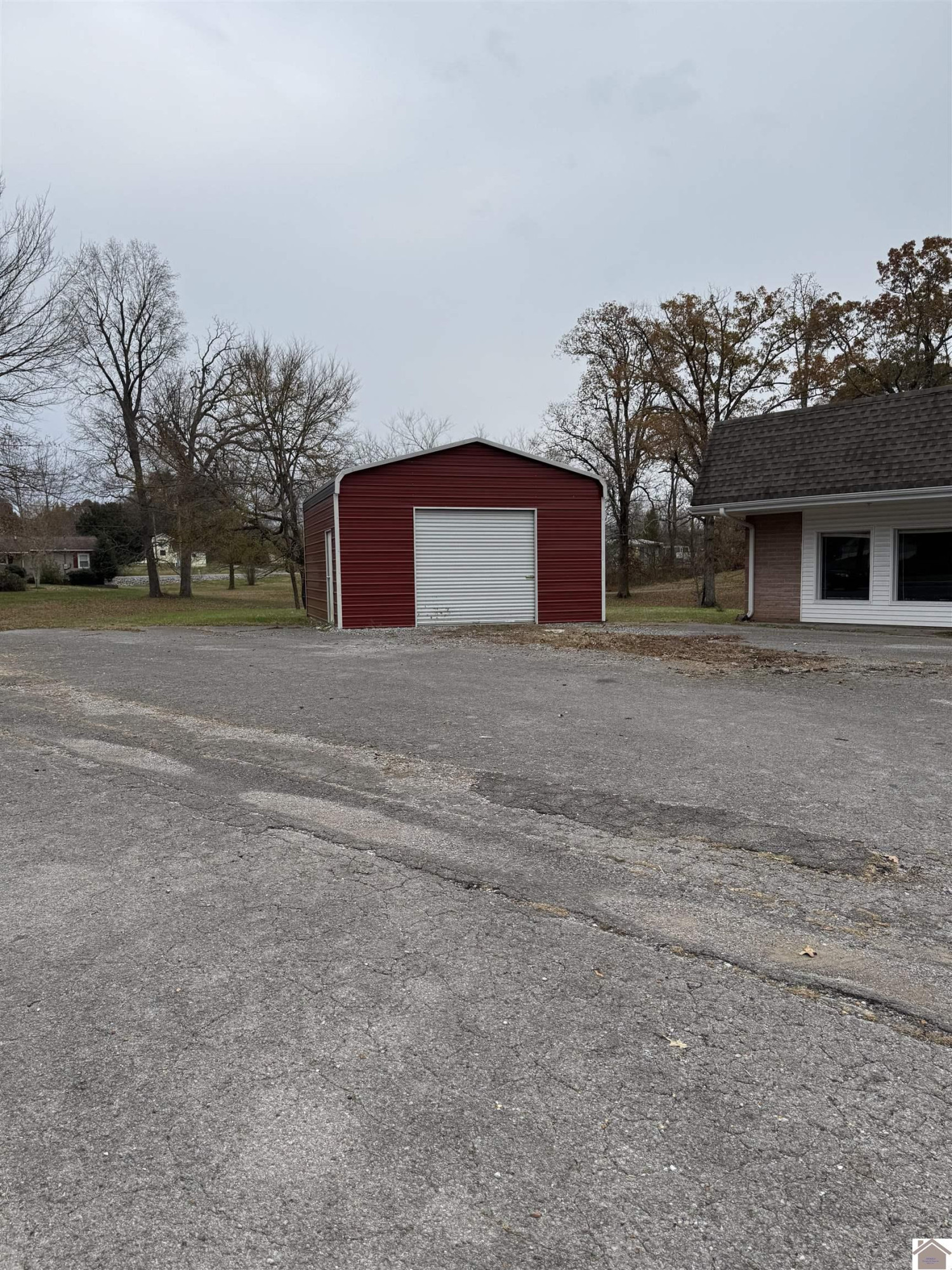 4216 Eggners Ferry Road Benton, KY 42025 - Photo 2 of 23 Photo 2