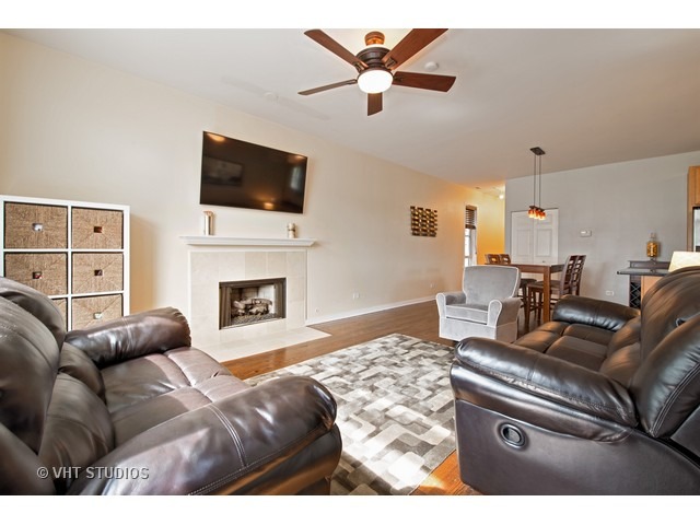 1300 West Grenshaw Street, Unit B Chicago, IL 60607 - Photo 2 of 21