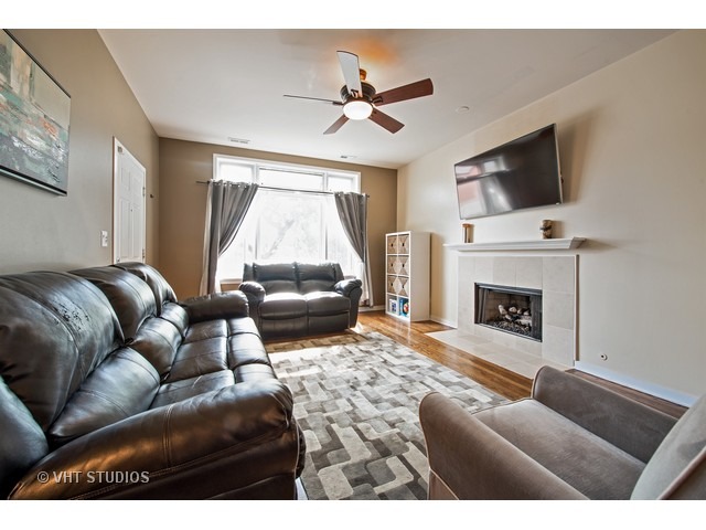 1300 West Grenshaw Street, Unit B Chicago, IL 60607 - Photo 3 of 21