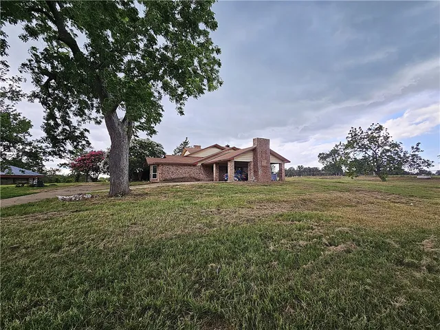 $399,000 | 338 Lcr 866, Jewett, TX 75846